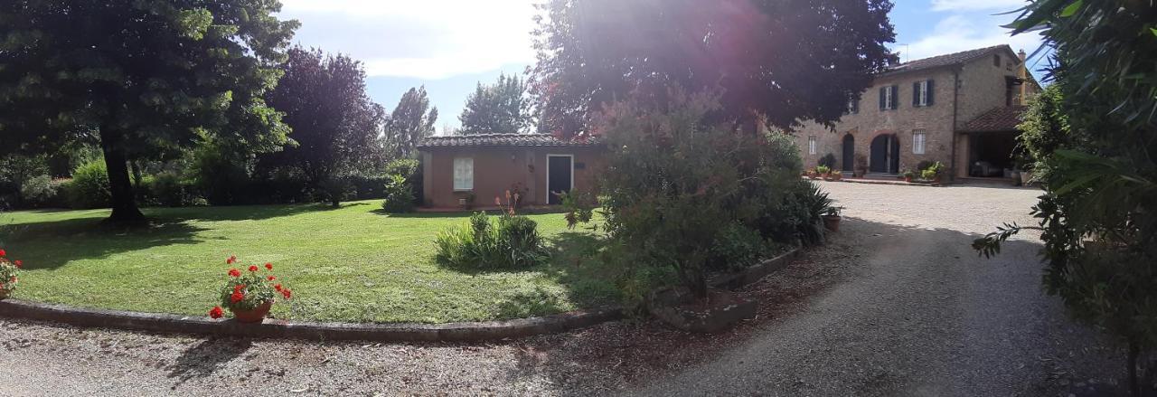 Il Fienile Del Colle Villa Пеша Екстериор снимка