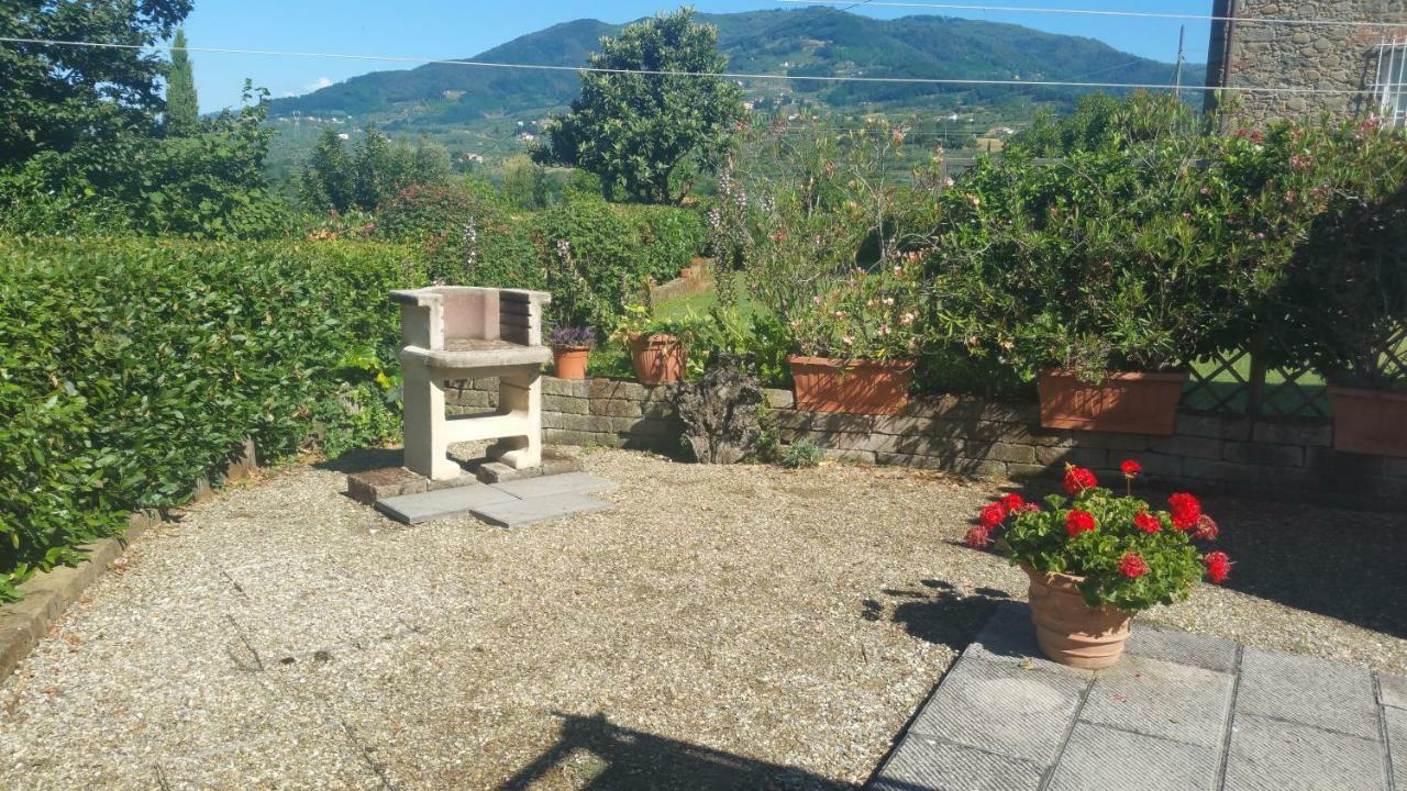 Il Fienile Del Colle Villa Пеша Екстериор снимка
