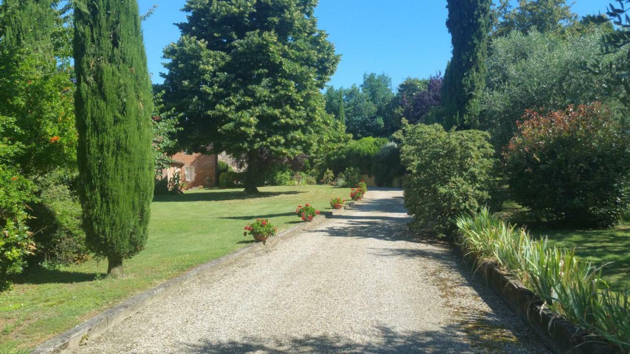 Il Fienile Del Colle Villa Пеша Екстериор снимка
