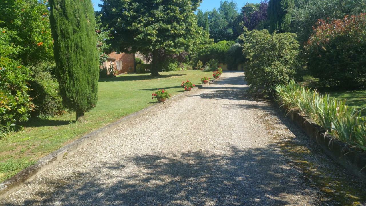 Il Fienile Del Colle Villa Пеша Екстериор снимка